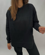 Lade das Bild in den Galerie-Viewer, BQ Sweater All Black | Fair Fashion

