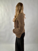 Lade das Bild in den Galerie-Viewer, Strick Cardigan Golden Taupe
