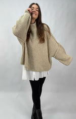 Lade das Bild in den Galerie-Viewer, Oversize Pullover Val Beige
