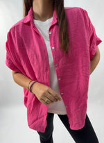 Lade das Bild in den Galerie-Viewer, Musselin Bluse Kurzarm Pink
