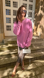 Lade das Bild in den Galerie-Viewer, BQ Sweater &quot;enjoy the now&quot; Pink
