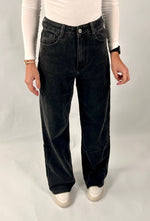 Lade das Bild in den Galerie-Viewer, Wide Leg Jeans Ada
