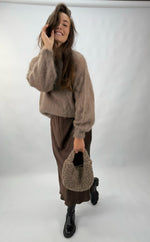 Lade das Bild in den Galerie-Viewer, Mohair Pullover Val Taupe
