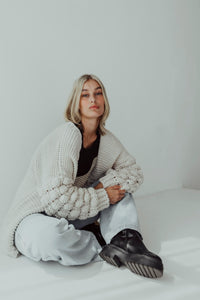 Bubble Strickjacke Kurz Beige | BQU 1805