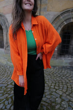 Lade das Bild in den Galerie-Viewer, Oversize Bluse Musselin Orange
