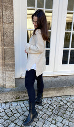 Lade das Bild in den Galerie-Viewer, Pullover Gia Beige Lang
